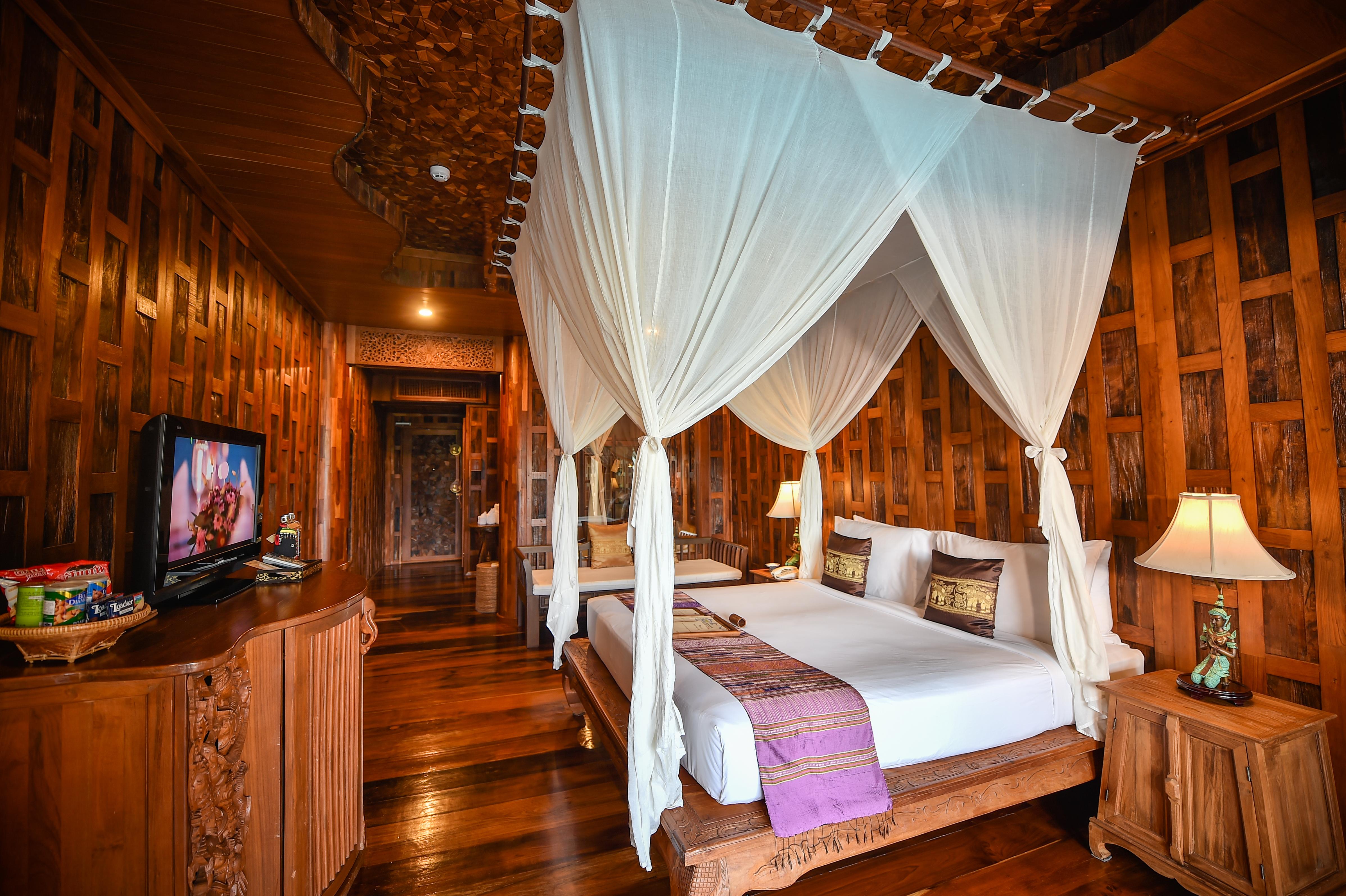Santhiya Koh Phangan Resort And Spa 외부 사진 A room at the hotel