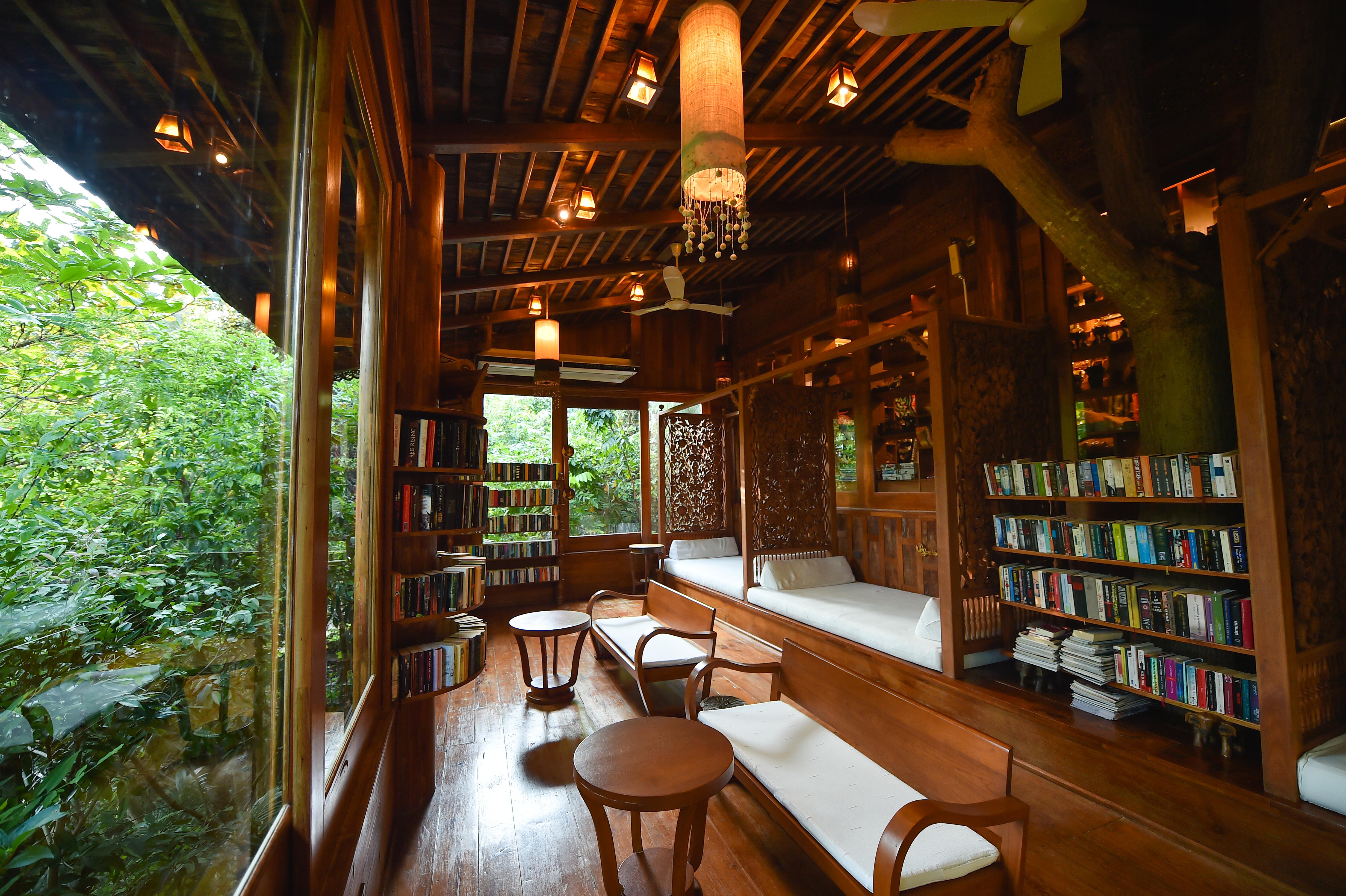 Santhiya Koh Phangan Resort And Spa 외부 사진 Library