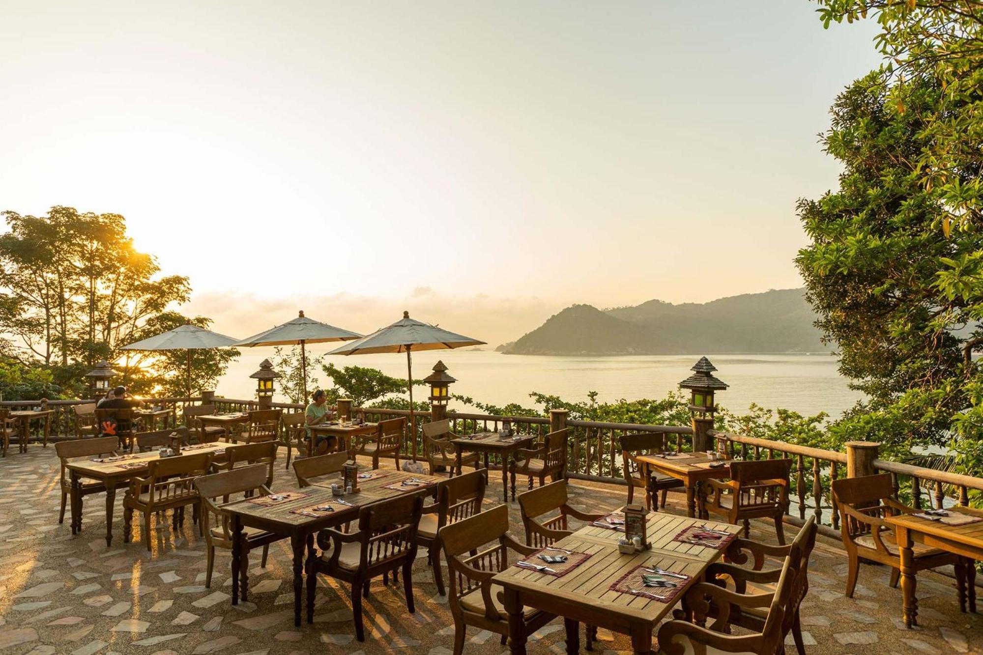 Santhiya Koh Phangan Resort And Spa 외부 사진 The Deck at The Repulse Bay