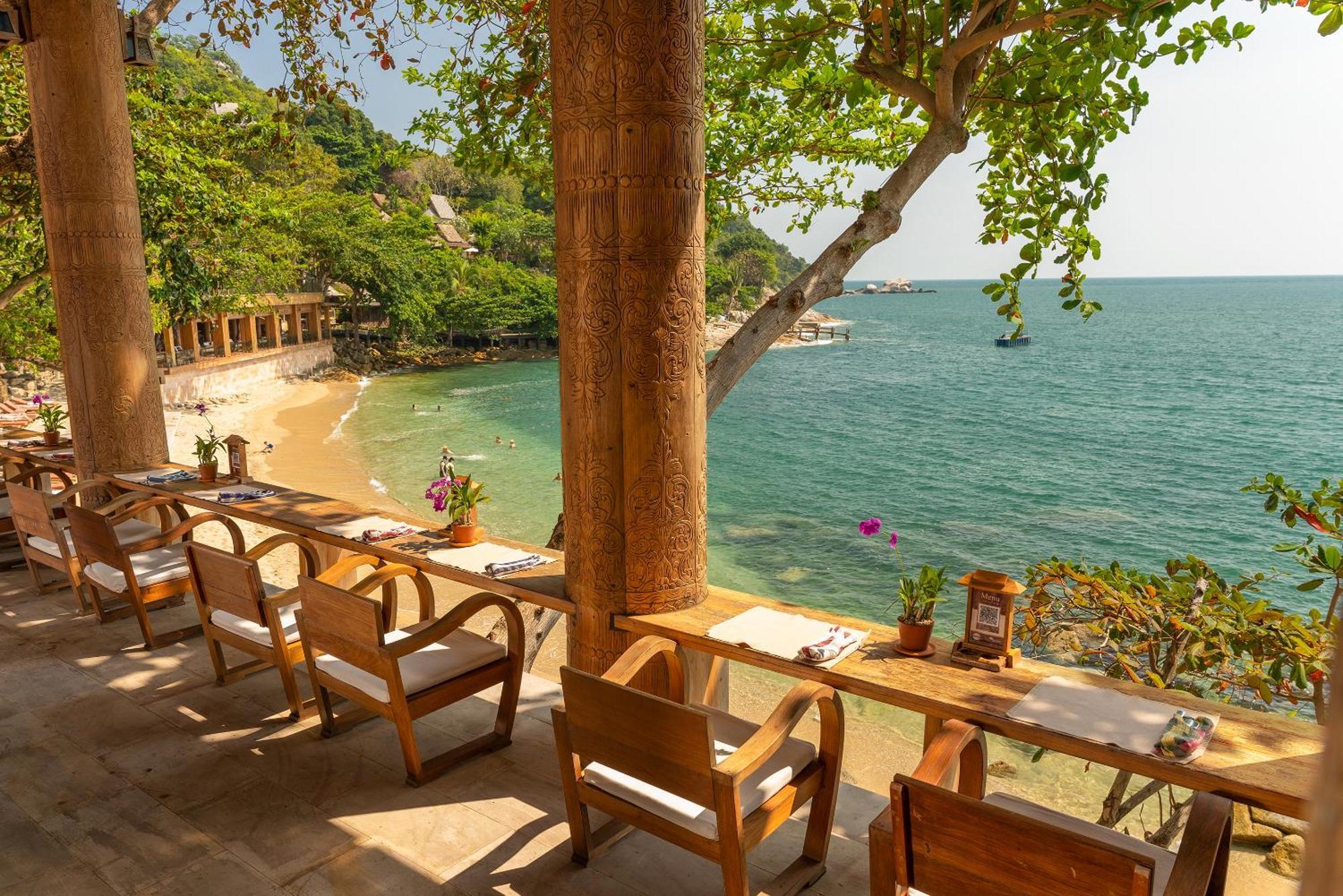 Santhiya Koh Phangan Resort And Spa 외부 사진 View of the beach at the resort