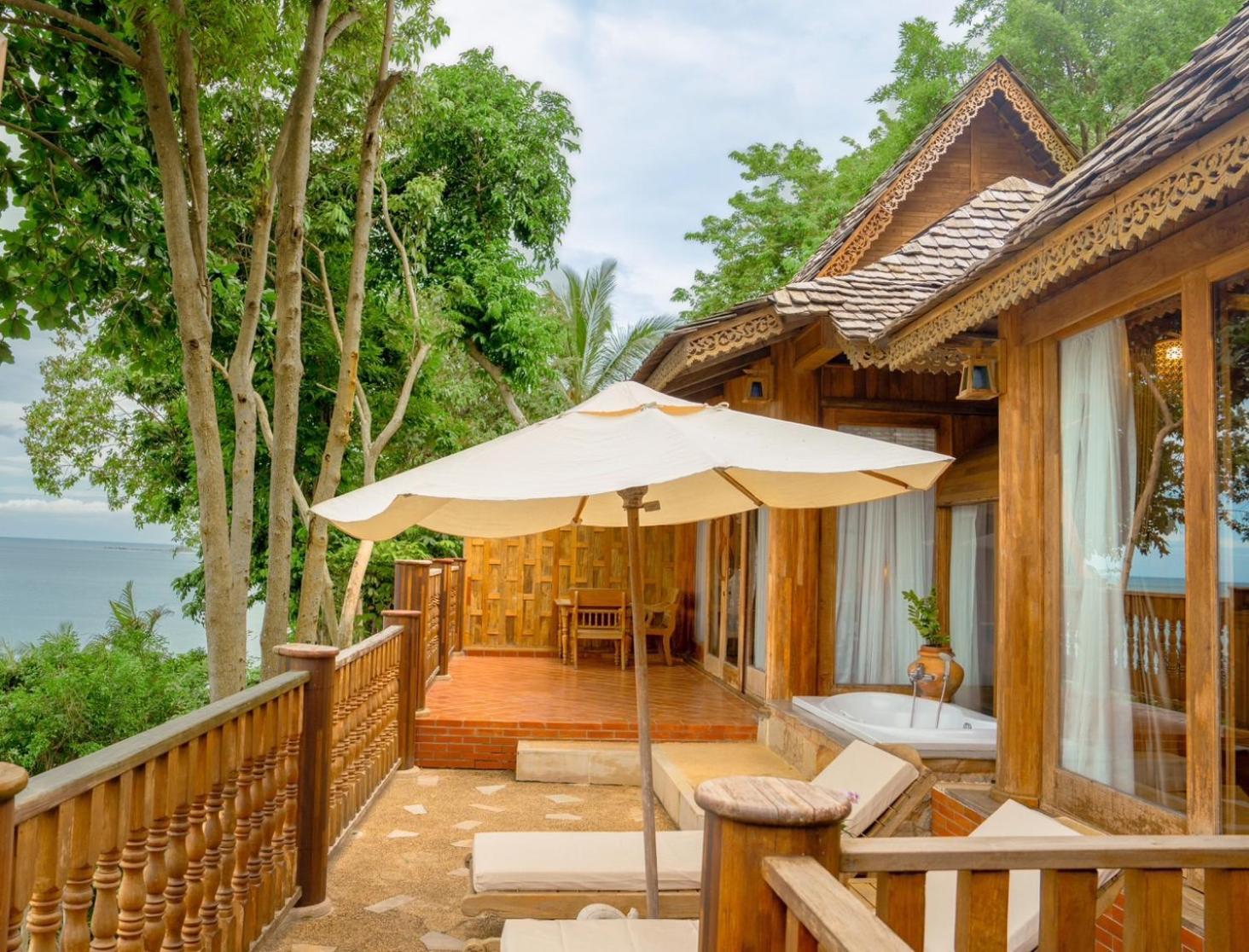 Santhiya Koh Phangan Resort And Spa 외부 사진 A villa at the resort